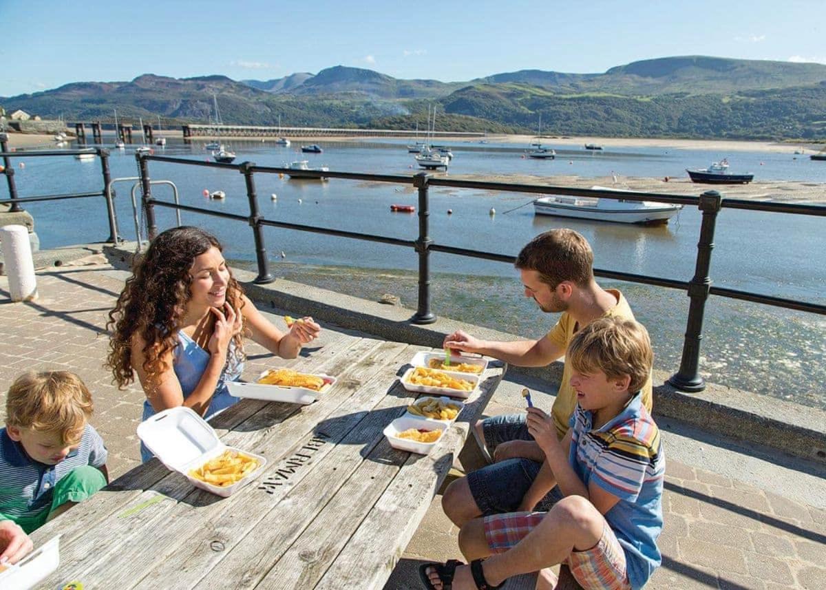 Barmouth Bay Holiday Park Llanddwywe Ngoại thất bức ảnh